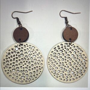 Cream and Brown Lace Pattern Earrings